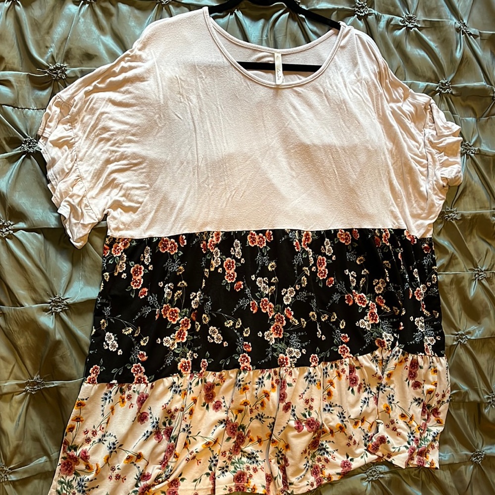 Swing shirt with short ruffle sleeves 2XL